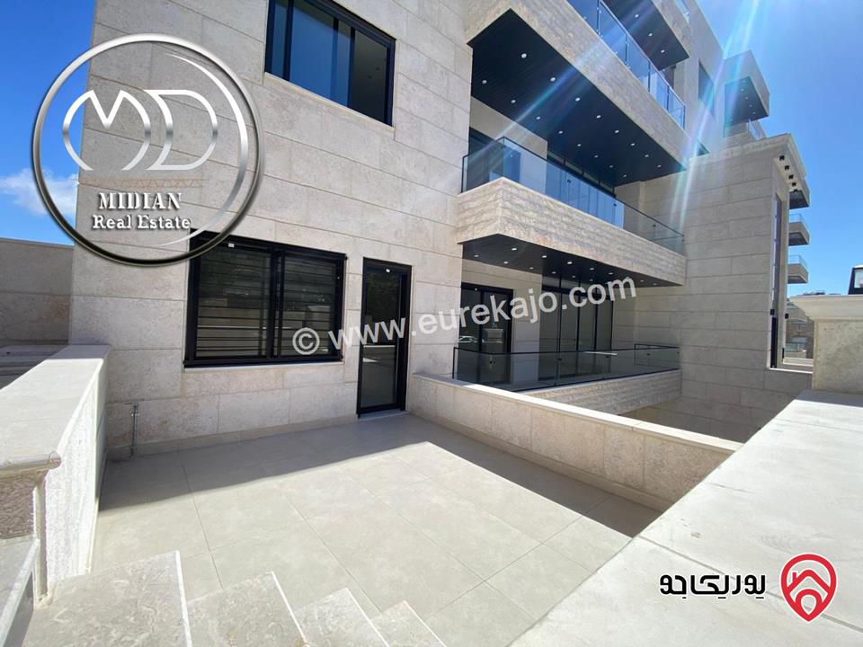 شقة دوبلكس ارضية للبيع في عمان - خلدا مساحة 315م مع ترس وحديقة 150م تشطيبات و ديكورات عصرية فاخرة جديدة لم تسكن