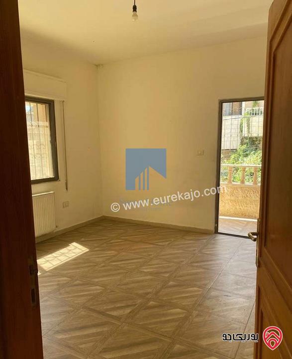 شقة مميزة طابق اول 185م تشطيب سوبر ديلوكس للبيع في عمان - الجندويل