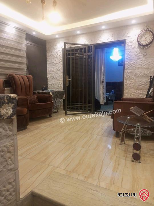 شقة ديلوكس طابق ارضي مساحة 120م داخلي و 100م خارجي للبيع في عمان - الذراع 