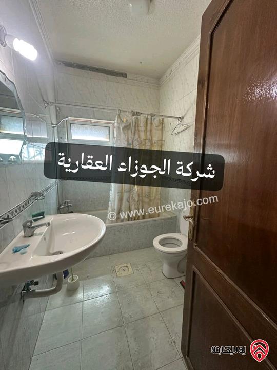 شقة فارغة مساحة 200م طابق ثالث للايجار في عمان - منطقة الرابية 