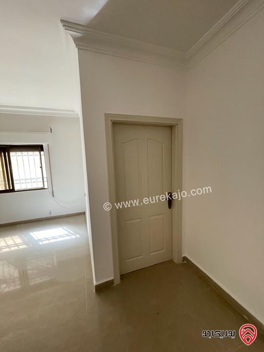 شقة طابق ثالث مساحة 150م للايجار مفروشة في عمان - الجبيهة أم زويتينة بالقرب من جامعة العلوم التطبيقية