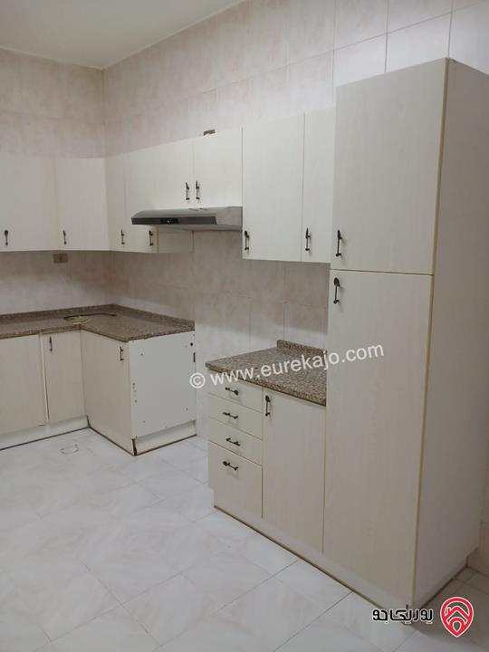 شقة مساحة 140م طابق ثالث للإيجار في عمان -  شارع المدينة المنورة 