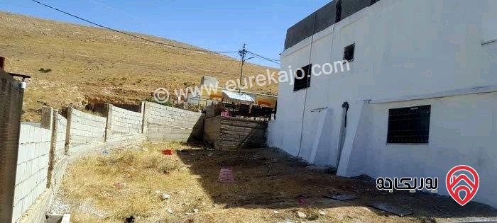 بيت مستقل مساحة 220م على أرض 544م للبيع في الزرقاء - ابو الزيغان
