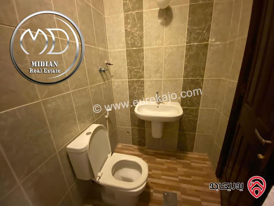 شقق للبيع طابق أخير مع روف في عمان - ضاحية الرشيد مساحات 220م & 240م مع تراسات امكانية الأقساط بأسعار مميزة