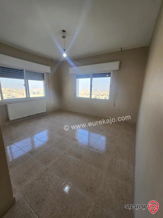 شقة فارغة طابق رابع مساحة 160م للايجار في عمان - ضاحية الرشيد 