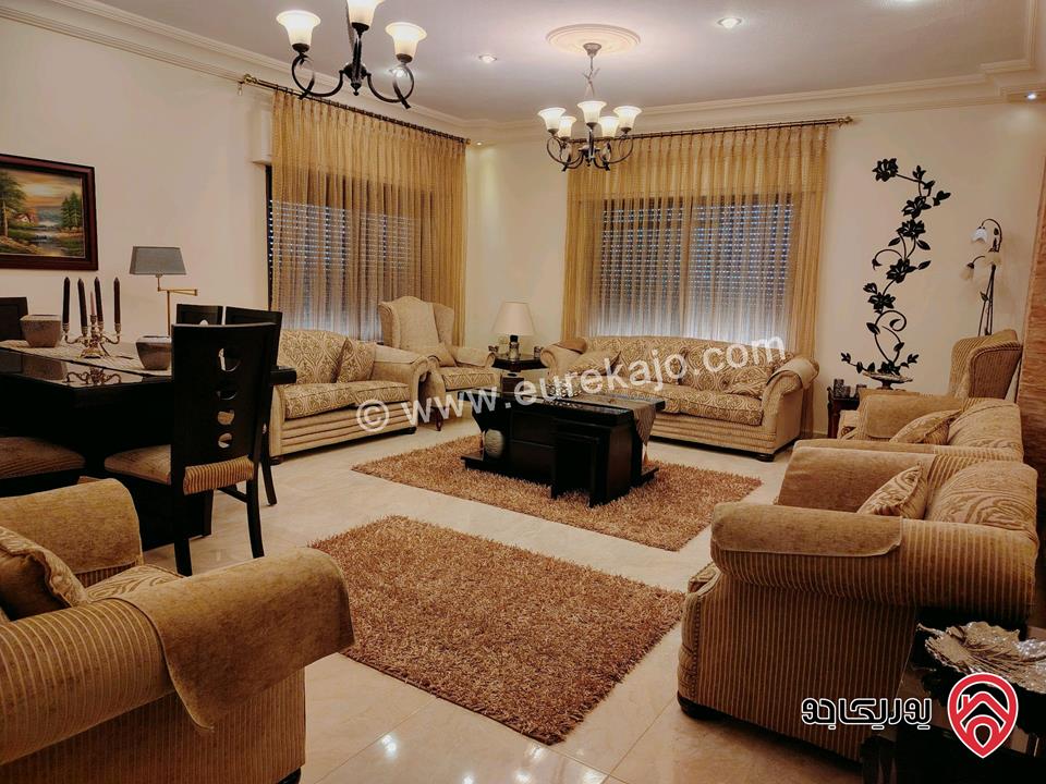 شقة مساحة 230م طابقية للبيع في عمان - اليادودة اسكان الصيادلة 