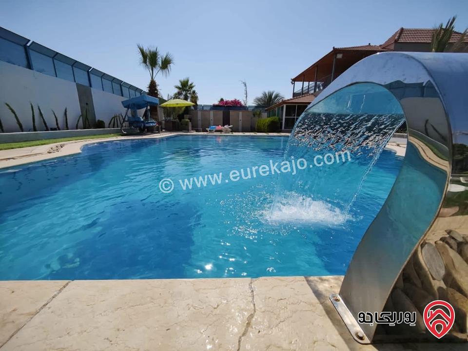 مزرعة مساحة الأرض 1560م والبناء 300م للبيع في البحر الميت - جوفة الكفرين