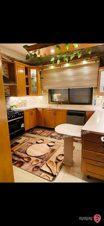 شقة مساحة 150م داخلي و 170م خارجي للبيع في عمان - طبربور بجانب مدارس الخضر 