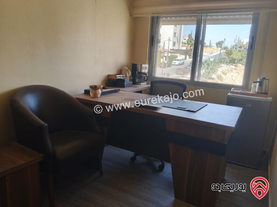 مكتب تجاري مساحة 60م للبيع خلو في عمان - مرج الحمام 