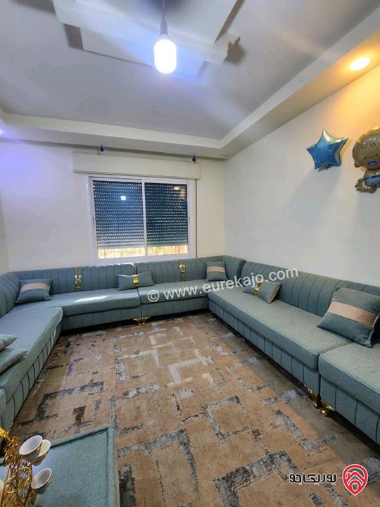 شقة شبه أرضية مساحة 150م داخلي و 120م خارجي للبيع في اربد - الحي الشرقي