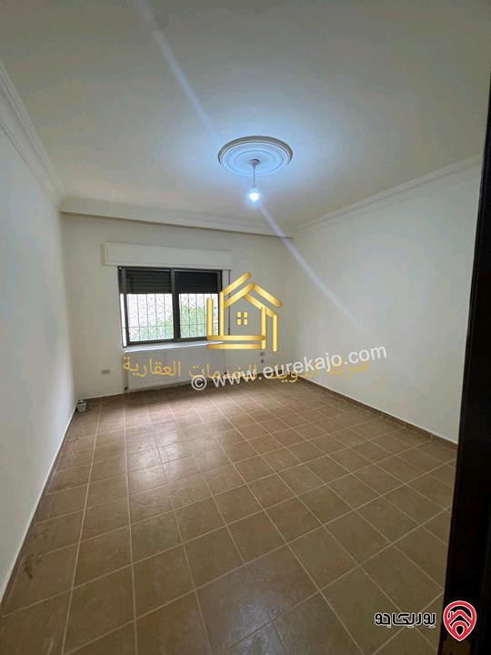 شقة فارغة طابق اول مساحة 190متر للإيجار في عمان - الجبيهة 