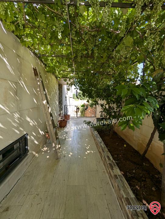 ڤيلا مساحة 700م على أرض 815م للبيع في عمان - مرج الحمام بلعاس