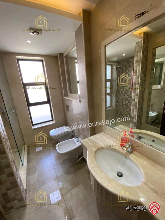 فيلا مفروشة ثلاث طوابق مساحة 650م للإيجار في عمان - دابوق 