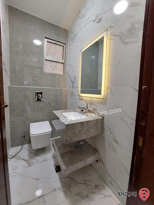 شقة مساحة 190م طابق أول للبيع في عمان - تلاع العلي