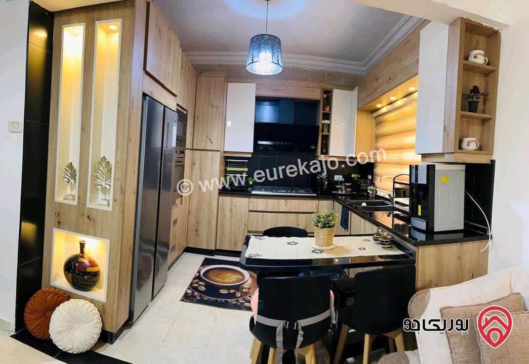 شقة طابق اخير مع روف مساحة 258م للبيع في عمان - طبربور، ضاحية الامير هاشم 