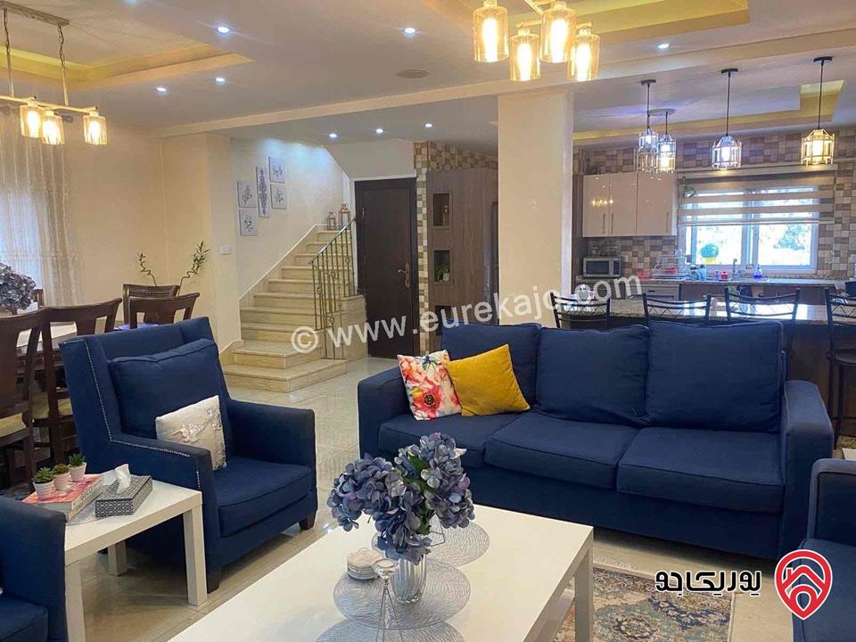شقة مساحة 192م طابق ثالث دوبلكس للبيع في عمان - جبل عمان 