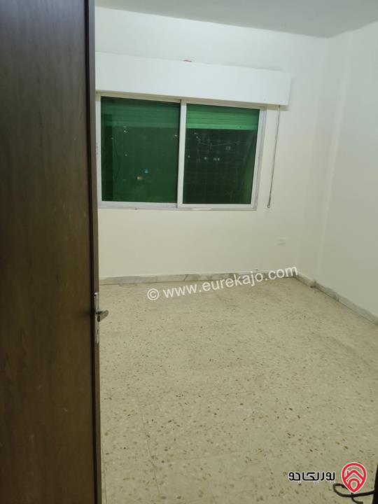 شقة فارغة مساحة 115م طابق اول للايجار في عمان - جبل الحسين 