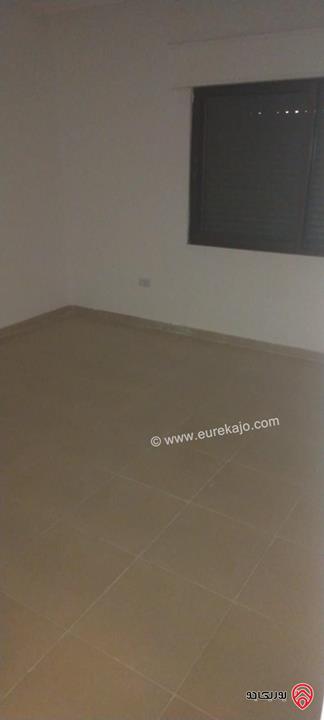شقة ديلوكس مع روف مساحة 240م للبيع في عمان - صافوط