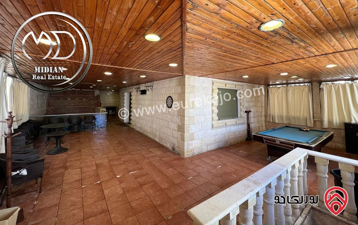 شقة شبه ارضي للبيع في عمان - ام السماق مساحة 265م مع مسبح و تراسات 100م بسعر مميز جداً