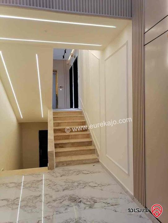 شقة مساحة 110 طابق ثاني للبيع في اربد جنوب قصر العوادين 