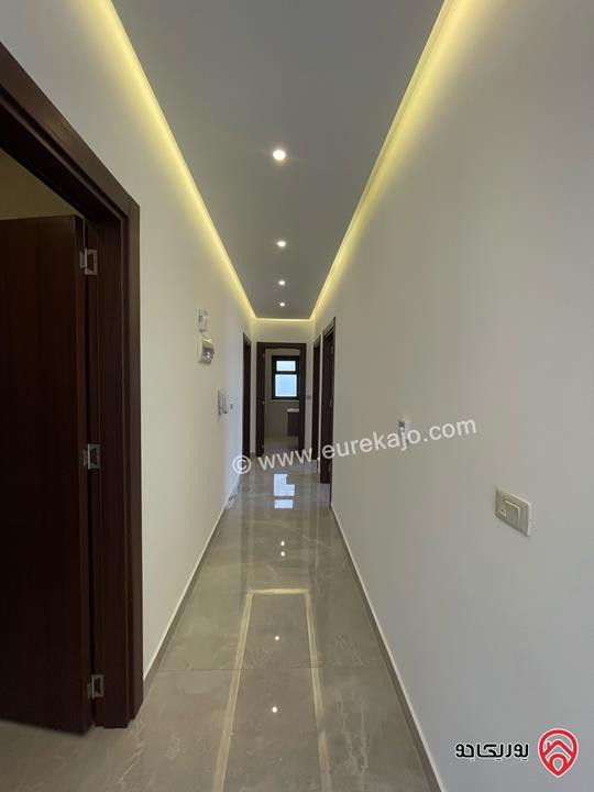 شقة طابق ثاني مساحة 180م للايجار في عمان - الكرسي