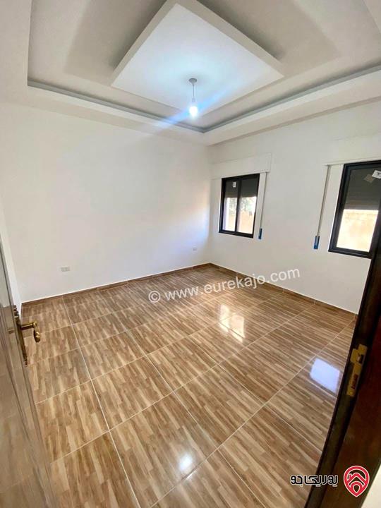 شقة مميزة طابق ثالث مساحة 145م للبيع في عمان - ابو علندا اسكان الكهرباء 