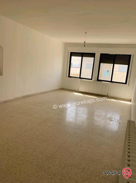 شقة طابق ثالث مساحة 180م للبيع في عمان - ضاحية الرشيد