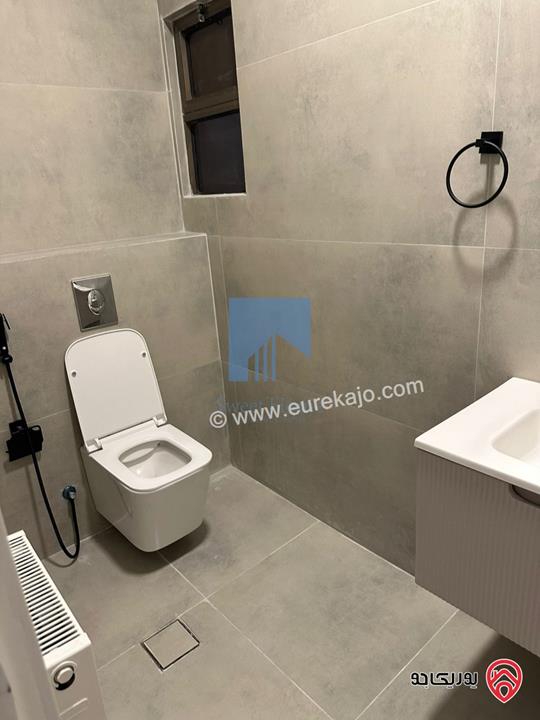 شقة فاخرة طابق ثاني 210م تشطيب سوبر ديلوكس للبيع في عمان - دير غبار