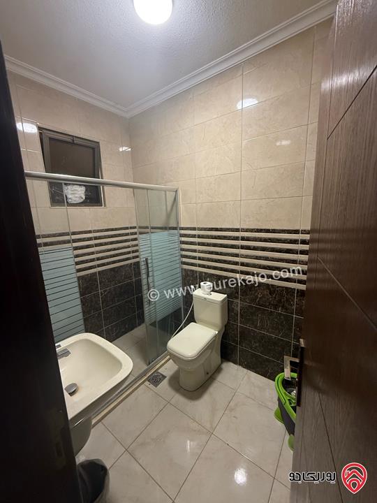 شقة ديلوكس طابق ارضي مساحة 190م داخلي و 140م خارجي للبيع في عمان - ابو علندا 