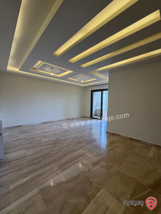 شقة طابق اول مساحة 150 متر للبيع في عمان - الجبيهة / حي المنصور 