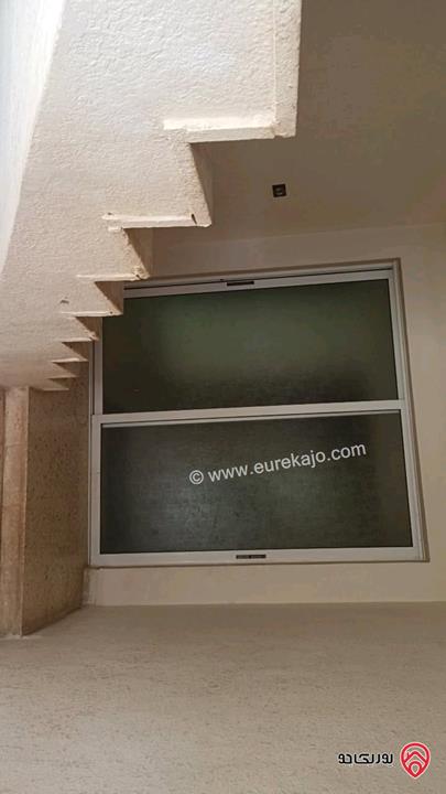 بيت مستقل مساحة 230م على أرض 1256م للبيع في عمان - عين الباشا