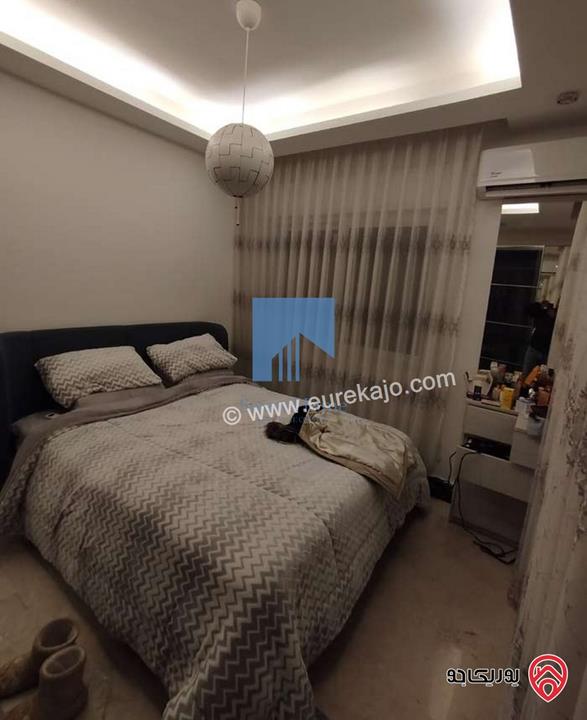 شقة مفروشة فاخرة طابق اول 85م تشطيب سوبر ديلوكس بسعر مغري للبيع في عمان - أم أذينة 