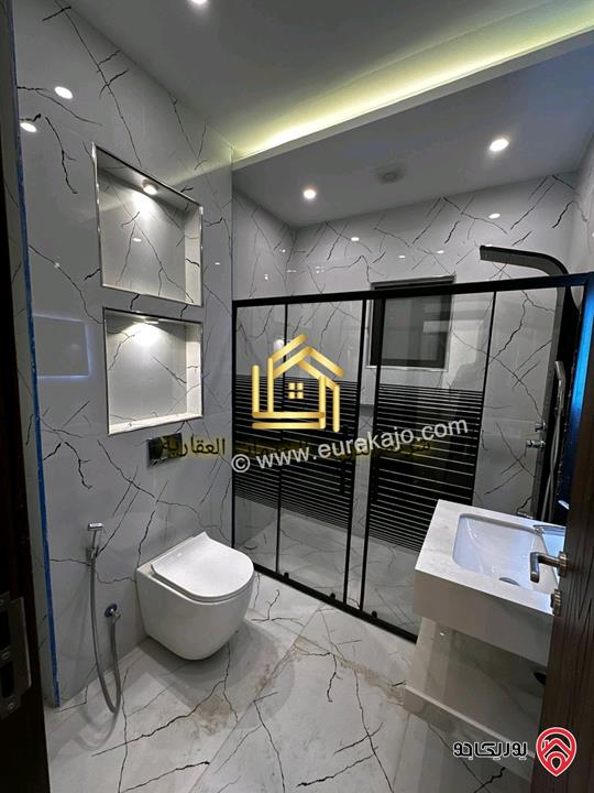 شقة جديدة لم تسكن بعد مساحة 230م طابق اول للايجار في عمان - طريق المطار