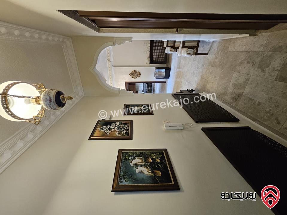 شقة مساحة 180م طابق ثاني للبيع في عمان - ام اذينة تشطيبات سوبر ديلوكس اطلالة على الابراج