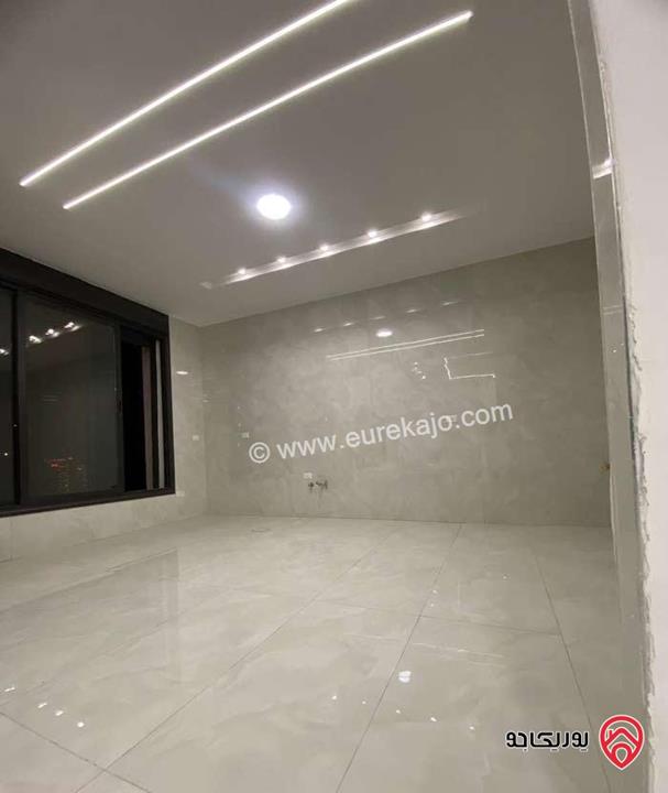 شقة فارغة لم تسكن مساحة 180م داخلي و 100م داخلي للايجار في عمان - طريق المطار