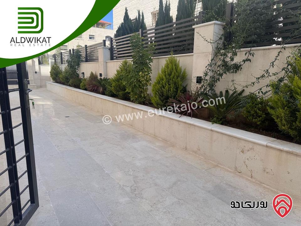 شقة ارضية للبيع في عمان - رجم عميش / طريق المطار مساحة البناء 210م ومساحة الحديقة 200م