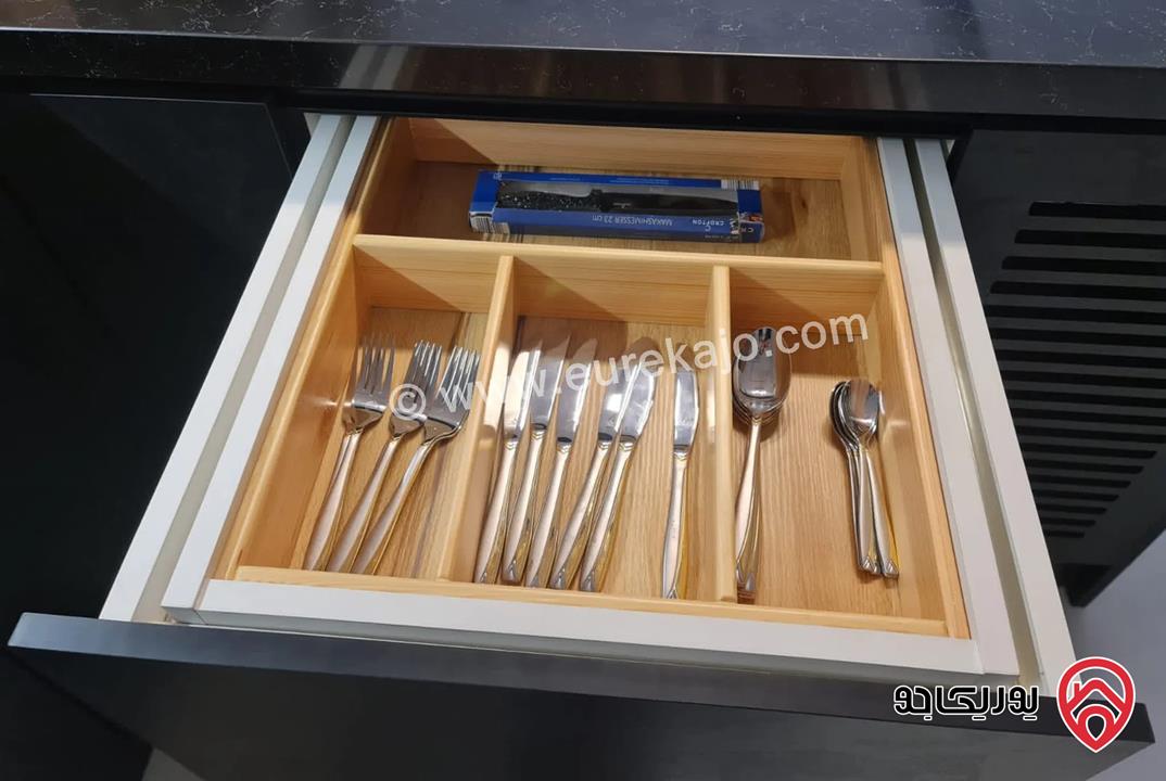 شقة فاخرة مساحة 180م للايجار مفروشة في عمان - عبدون