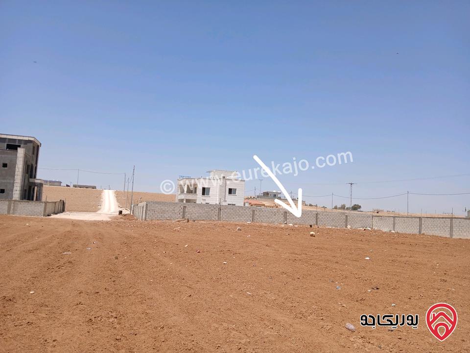 أرض مساحة 930م للبيع في عمان - القسطل قرب شارع المطار من المالك