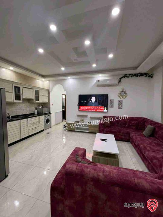 شقة مميزة مساحة 100م طابق ثاني للايجار اليومي في العقبة - المنطقة التاسعة