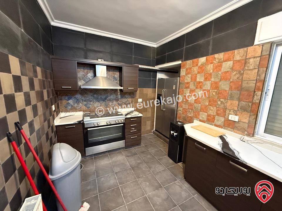 شقة سوبر ديلوكس أرضية مساحة 180م للبيع في عمان - جبل اللويبدة