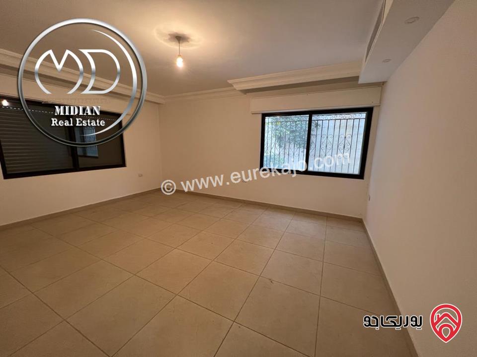 شقة شبه أرضي طابقية فارغة للايجار في عمان - دير غبار مساحة 350م مع ترس و حديقة 150م تشطيبات ديكورات عصرية فاخرة