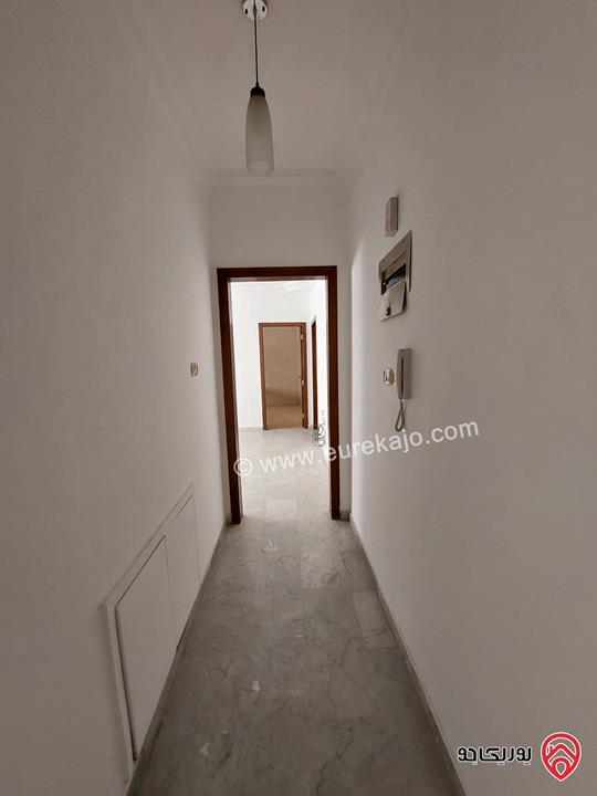 شقة طابق ثالث مساحة 175م للبيع في عمان - ضاحية الرشيد