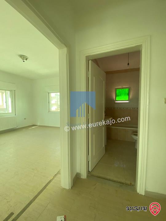 شقة مميزة طابق ثالث مساحة 186م للبيع في عمان - تلاع العلي