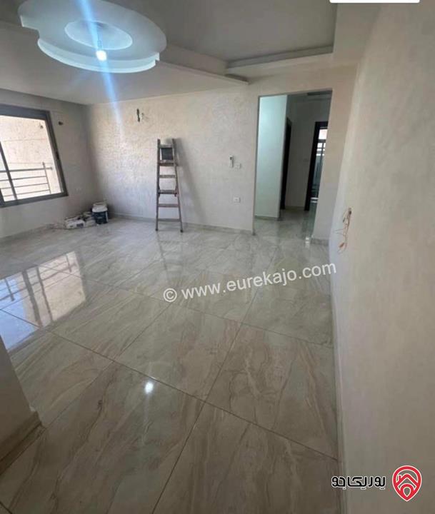 شقة طابق ثالث مساحة 180م للايجار في عمان - خلدا