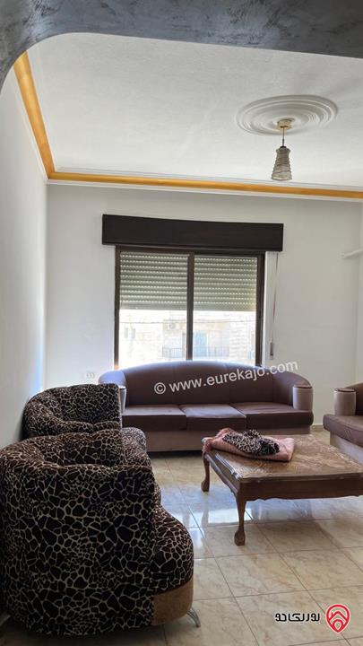 شقة طابق أول مساحة 100م للبيع في عمان - الجبيهة بالقرب من البوابة الشمالية للجامعة الأردنية