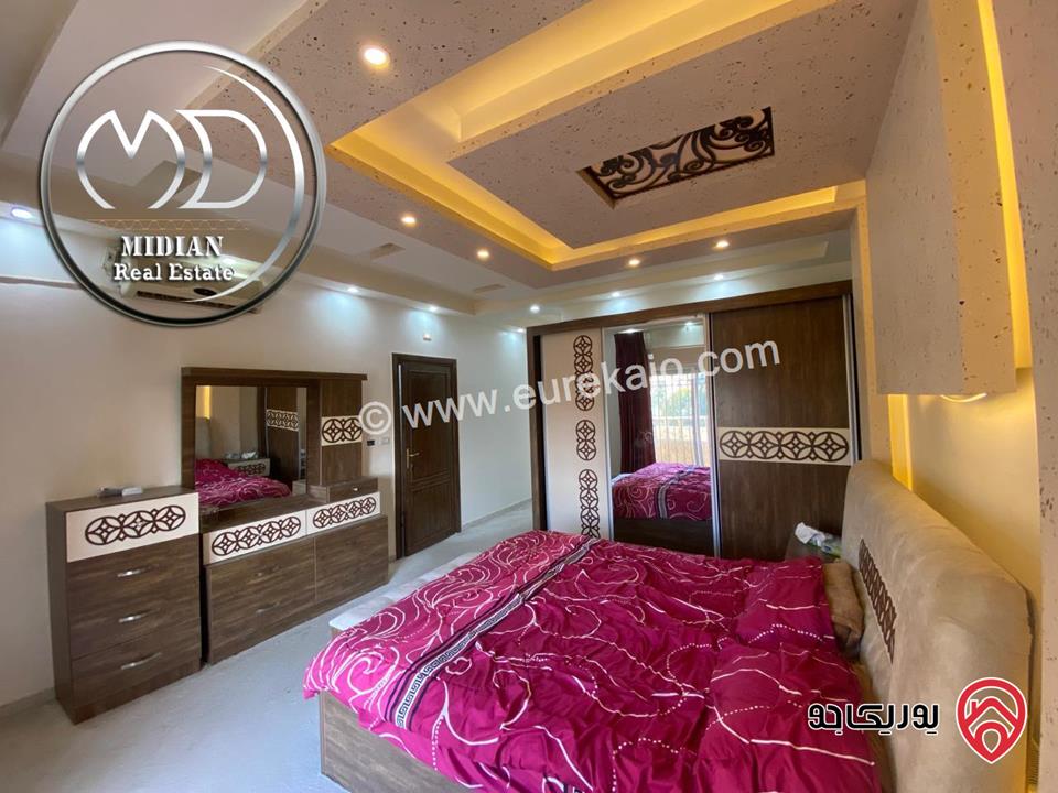 شقة شبه ارضي للبيع في عمان - الرابية مساحة 195م تشطيبات ديكورات سوبر ديلوكس بسعر مميز جداً