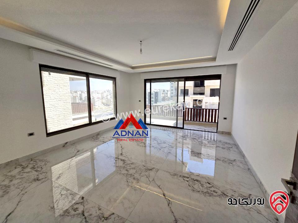 شقة جديدة مساحة 190 متر طابق اول للبيع في عمان - دير غبار قرب شارع الـ60