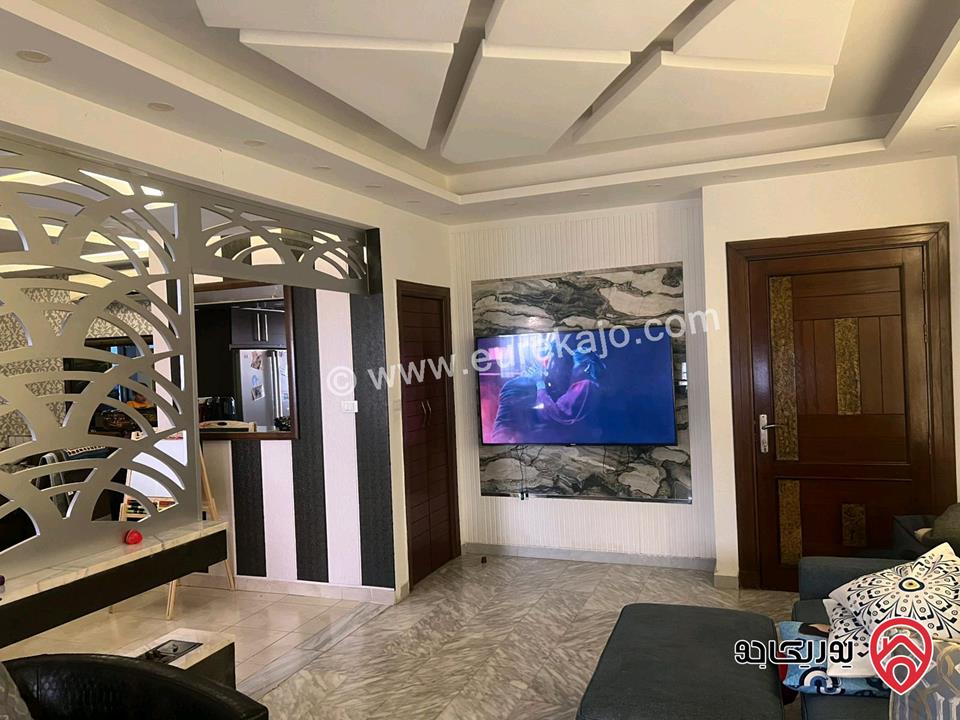 شقة أرضية مساحة 113م داخلي وخارجي 90م للبيع مفروشة في عمان - ضاحية الأمير راشد من المالك مباشرة