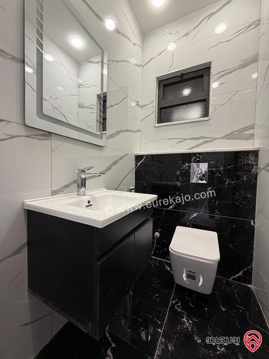 شقة شبه ارضي مساحة 160م مع ترس وحديقة 100م للبيع في عمان - البنيات 