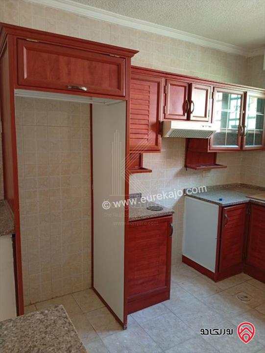 شقة مميزة طابق ارضي مساحة 110م للبيع في عمان - الكرسي